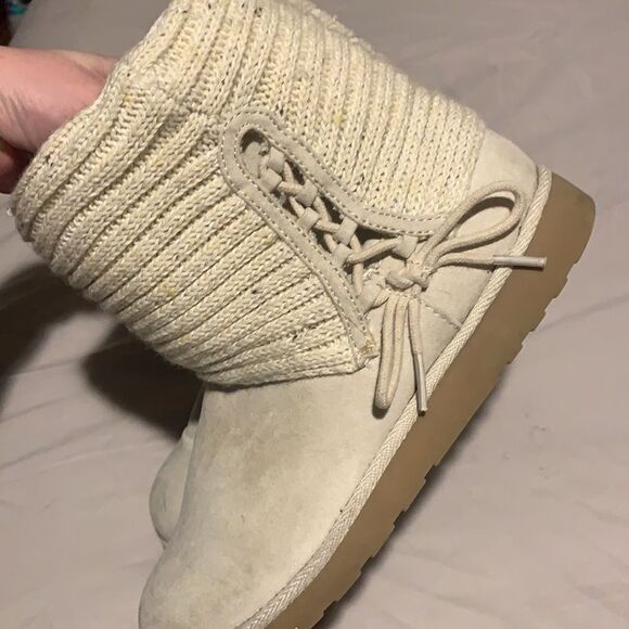SO Cream Ankle Boots with Knit Cuff - Picture 4 of 7